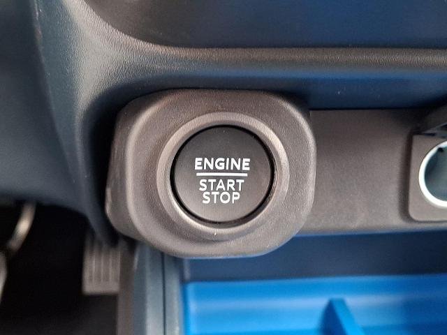 New 2026 Space White Metallic Ford XLT image 36