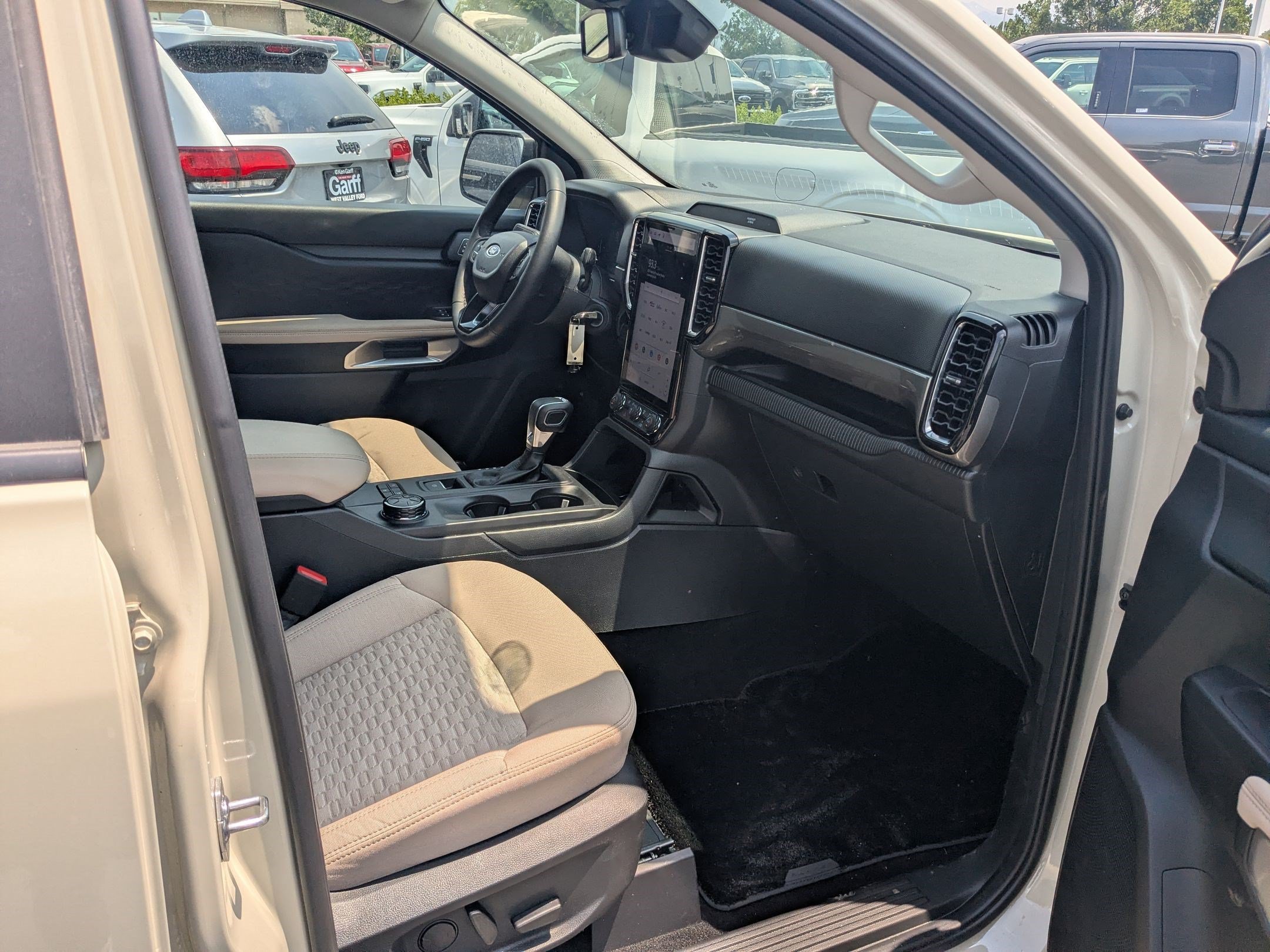 Certified Used 2025 Blue Ford XLT image 28