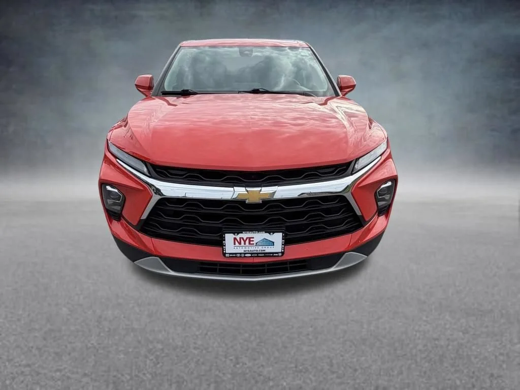 Used 2025 Habanero Orange Chevrolet 2LT image 9