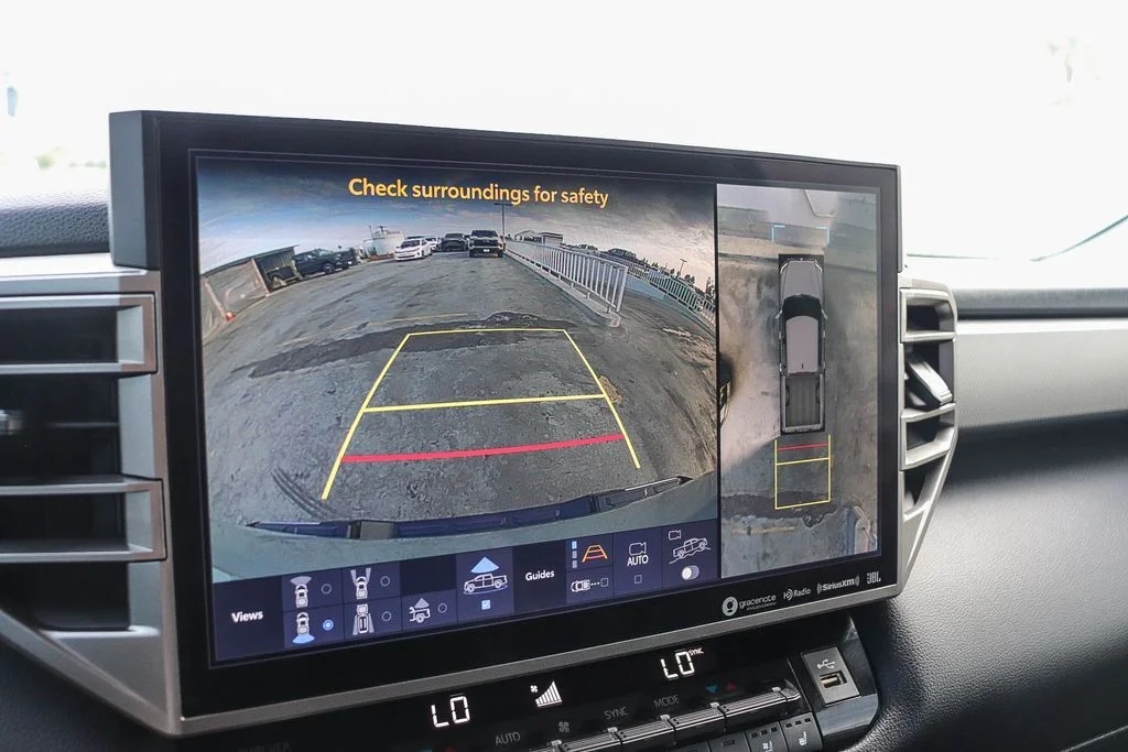 Used 2022  Toyota Limited image 26