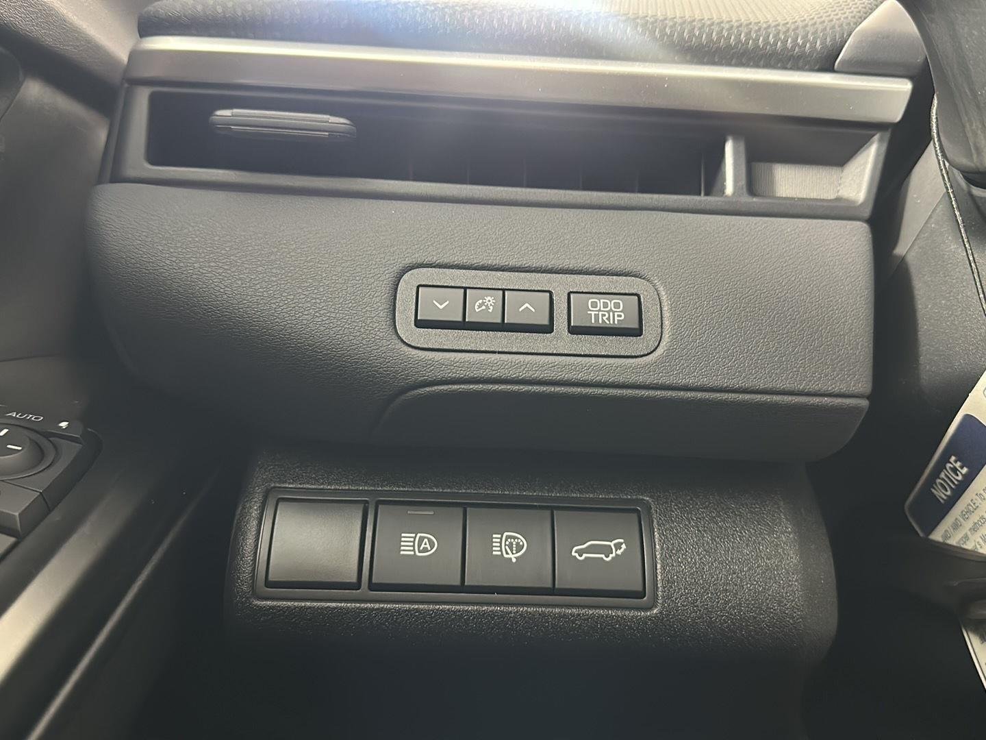 New 2026 DAYBREAK BLUE PEARL Subaru Premium image 10