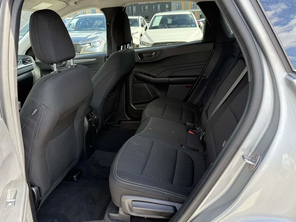 Used 2023 Silver Ford Active image 14
