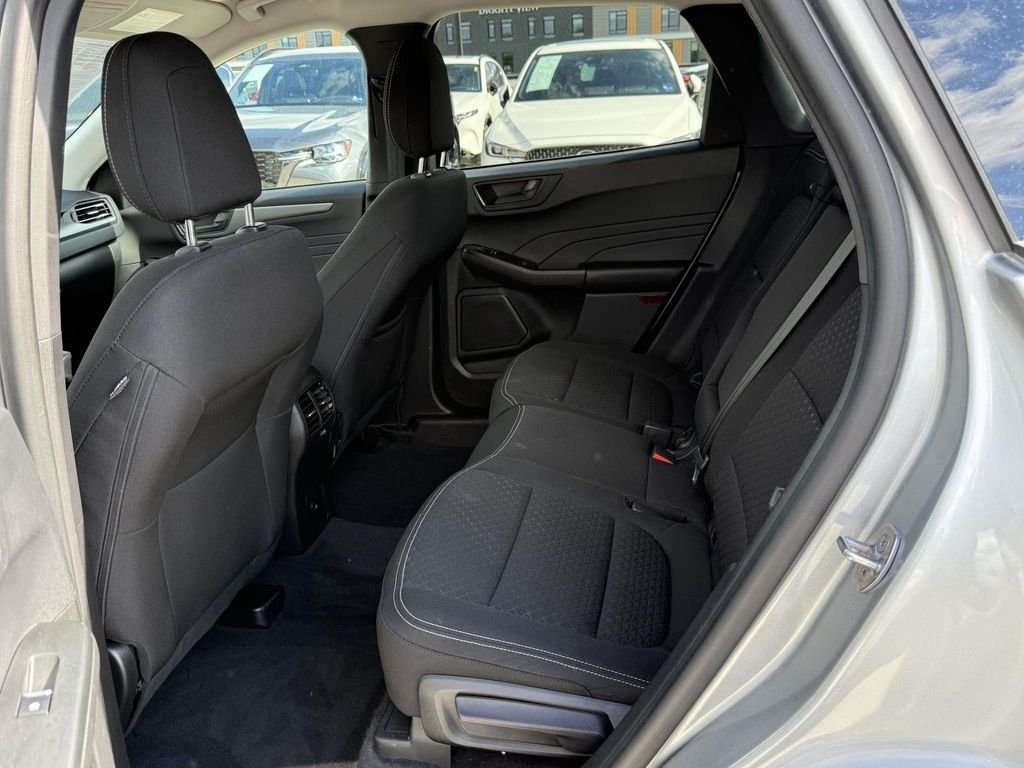 Used 2023 Silver Ford Active image 14