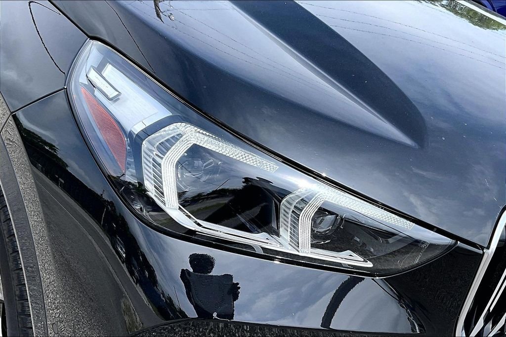Used 2023 Black BMW xDrive28i image 32
