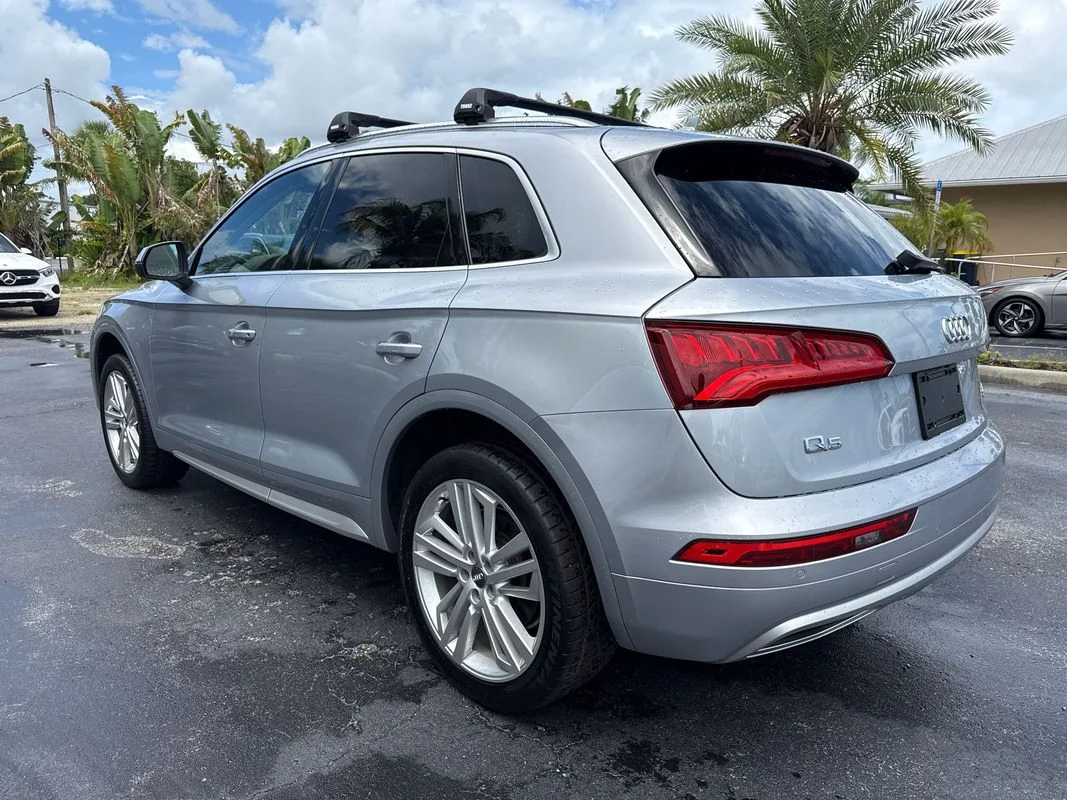 Used 2018  Audi 2.0T Premium image 3