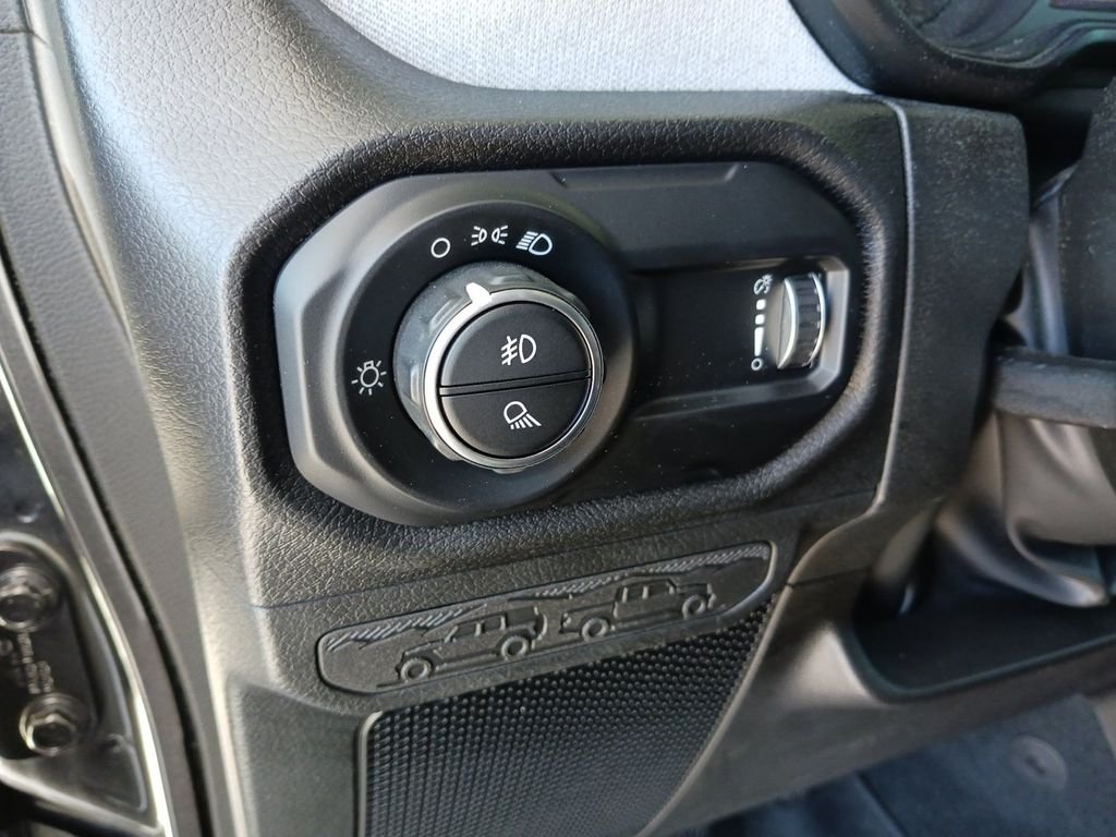 Used 2025 Gray Jeep Nighthawk image 36