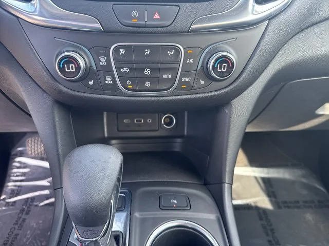 Used 2024 Sterling Gray Metallic Chevrolet LT image 21