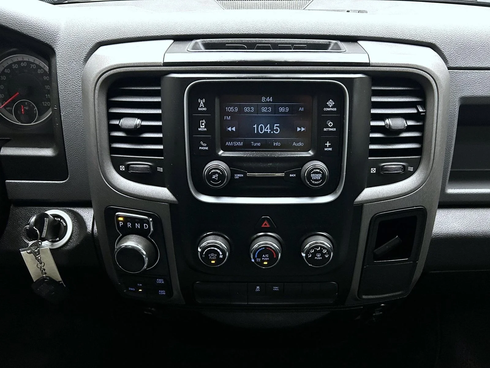 Used 2019 Gray Ram Express image 13