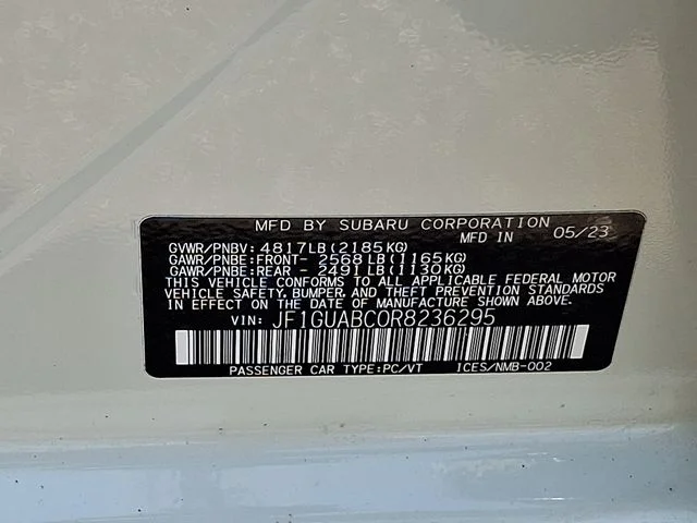 Used 2024 White Subaru Base image 28