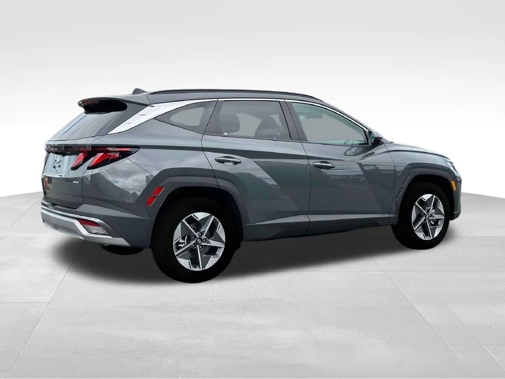 Used 2026 Gray Hyundai SEL image 9