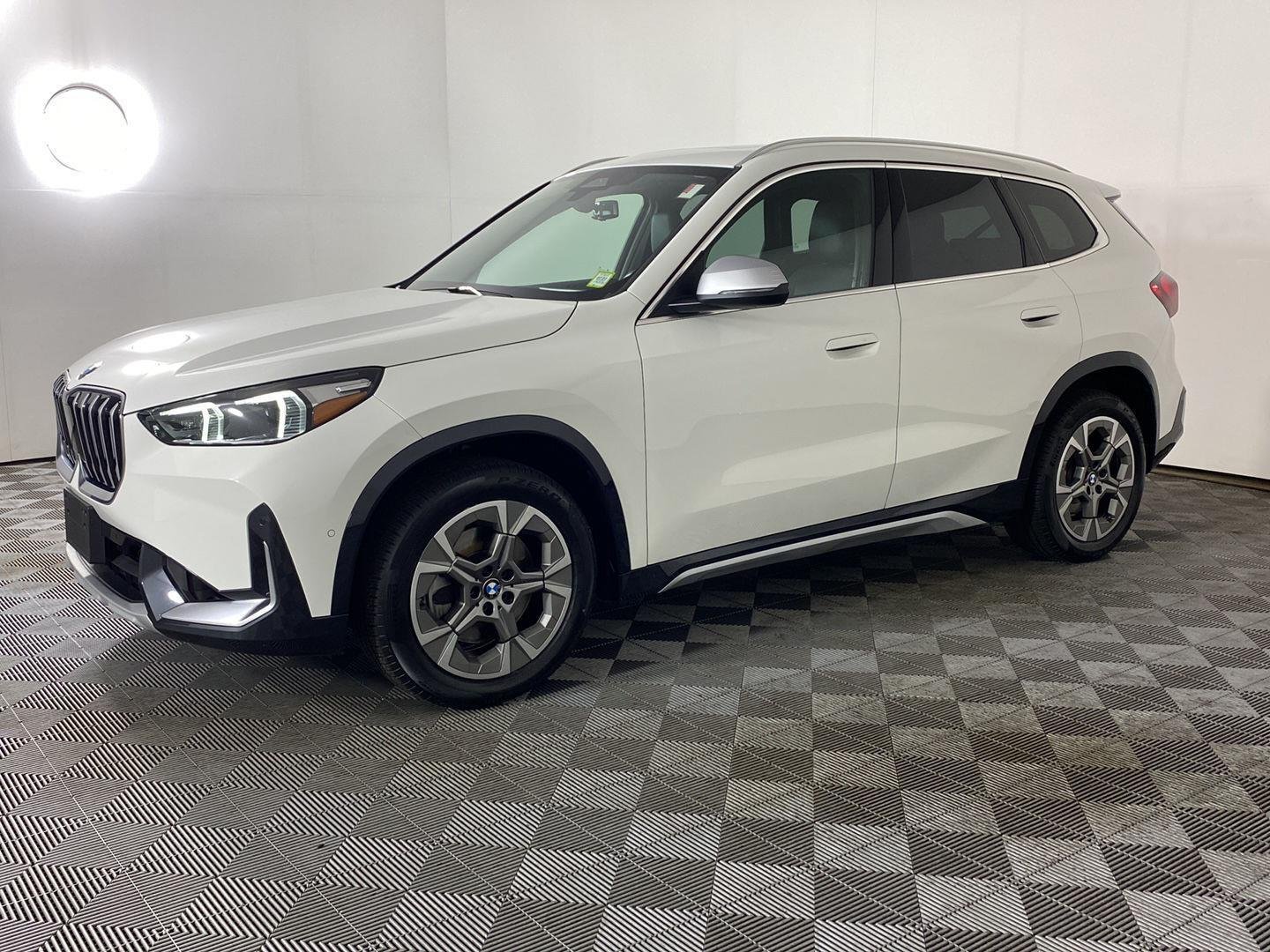 Certified Used 2024 Alpine White BMW xDrive28i image 12