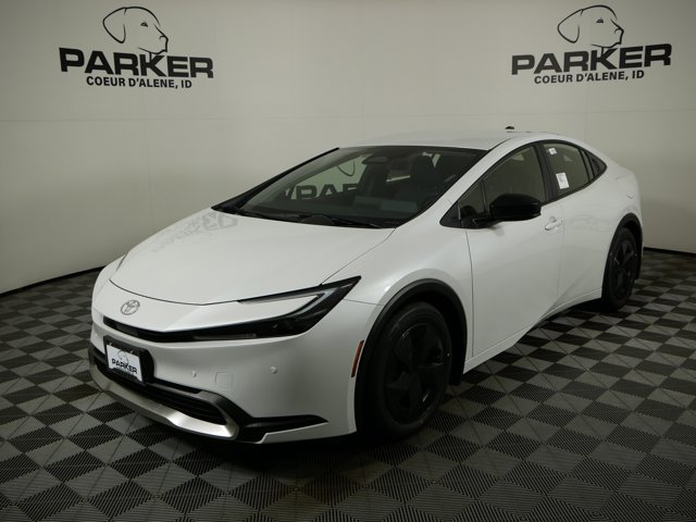 2026 Toyota Prius SE's photo