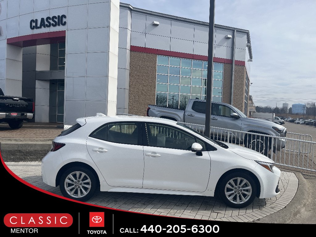2023 Toyota Corolla Hatchback SE