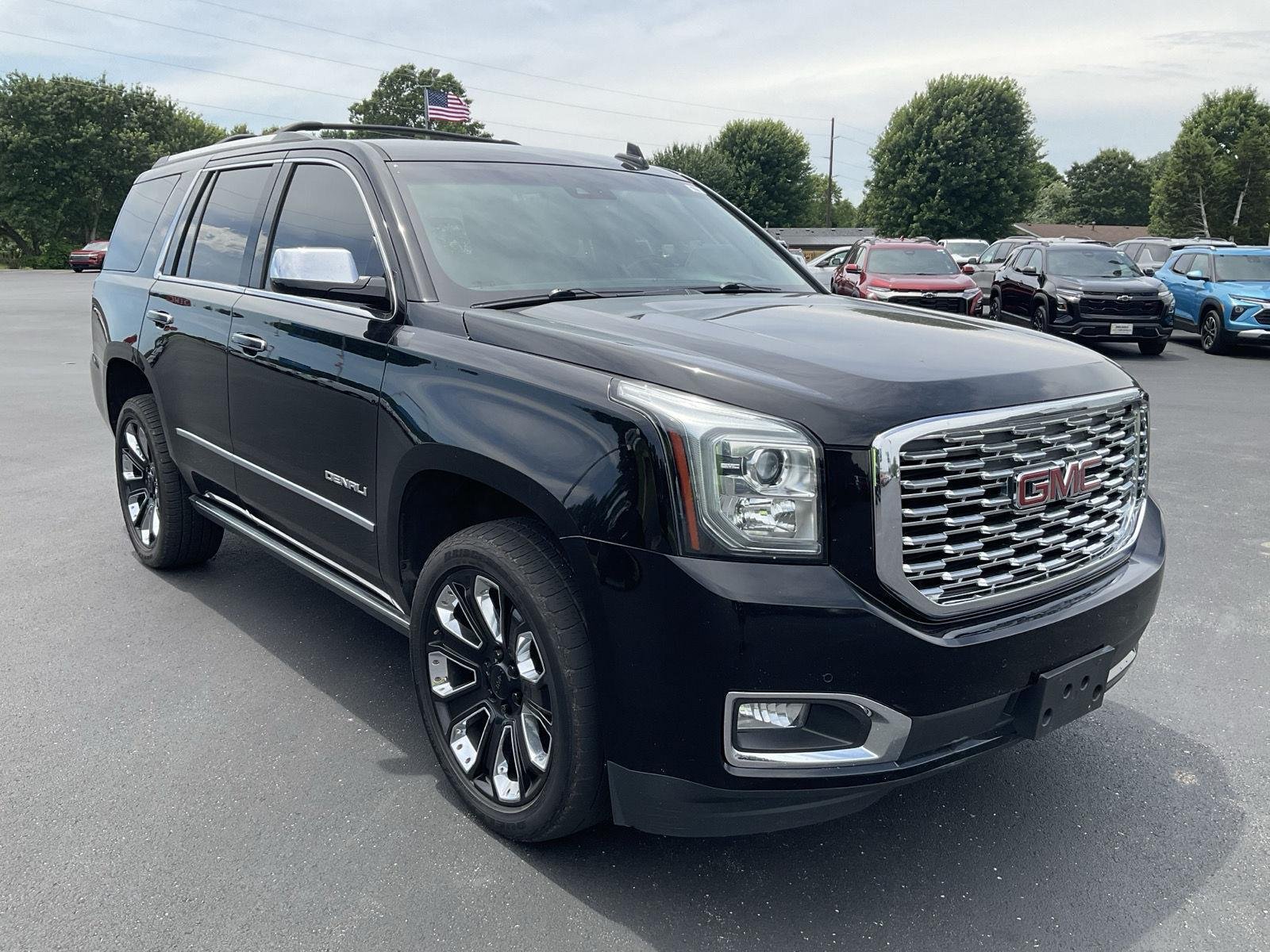 Used 2018 Onyx Black GMC Denali image 3