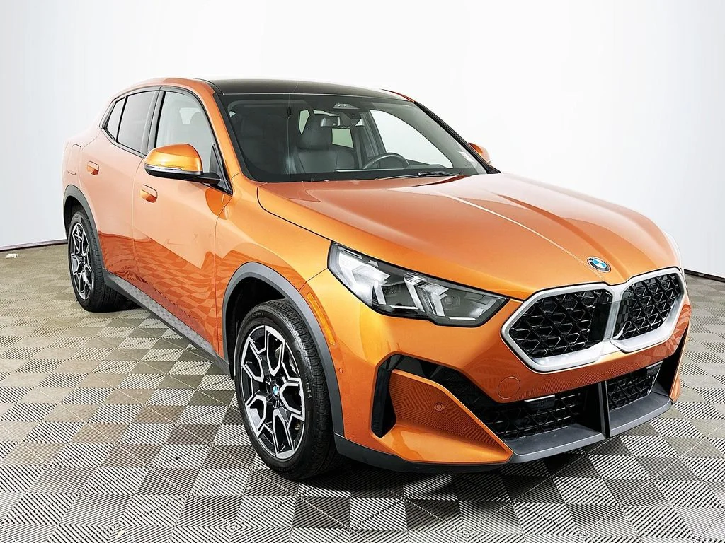 Certified Used 2025 Orange Metallic BMW xDrive28i image 3