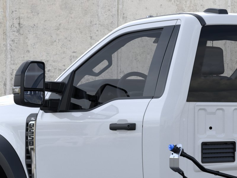 2025 Ford F-550 Super Duty Chassis Cab XL - Photo 20