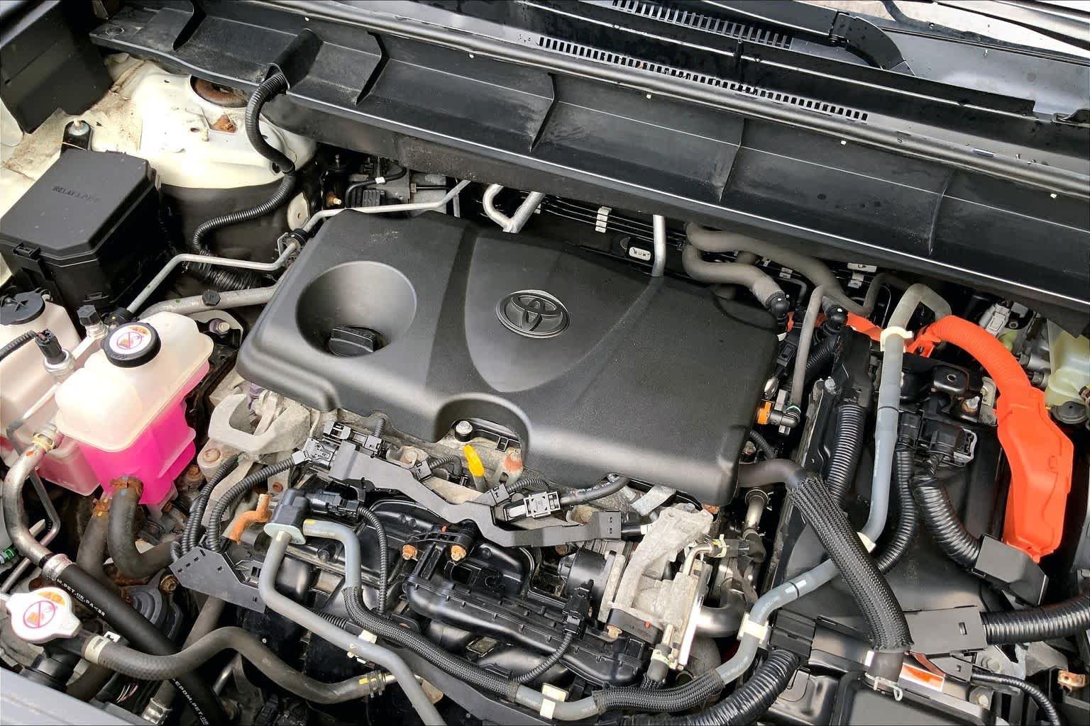 Used 2021 Blizzard Pearl Toyota Hybrid Platinum image 31