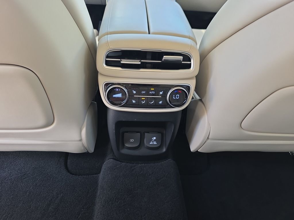 Used 2024 Uyuni White Genesis 3.5T image 33