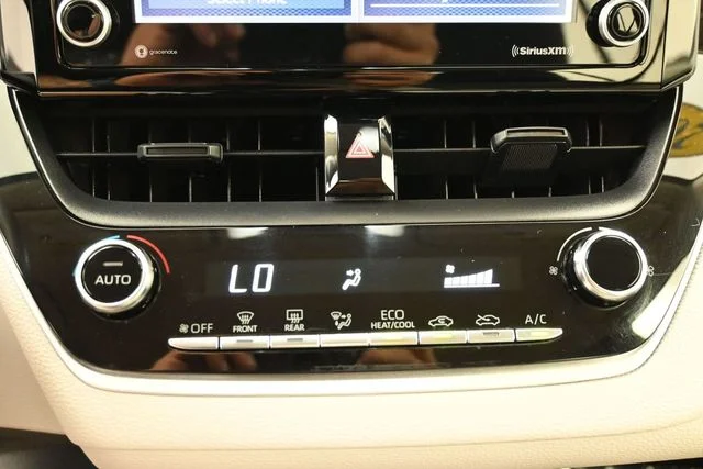 Used 2022 Silver Toyota LE image 28