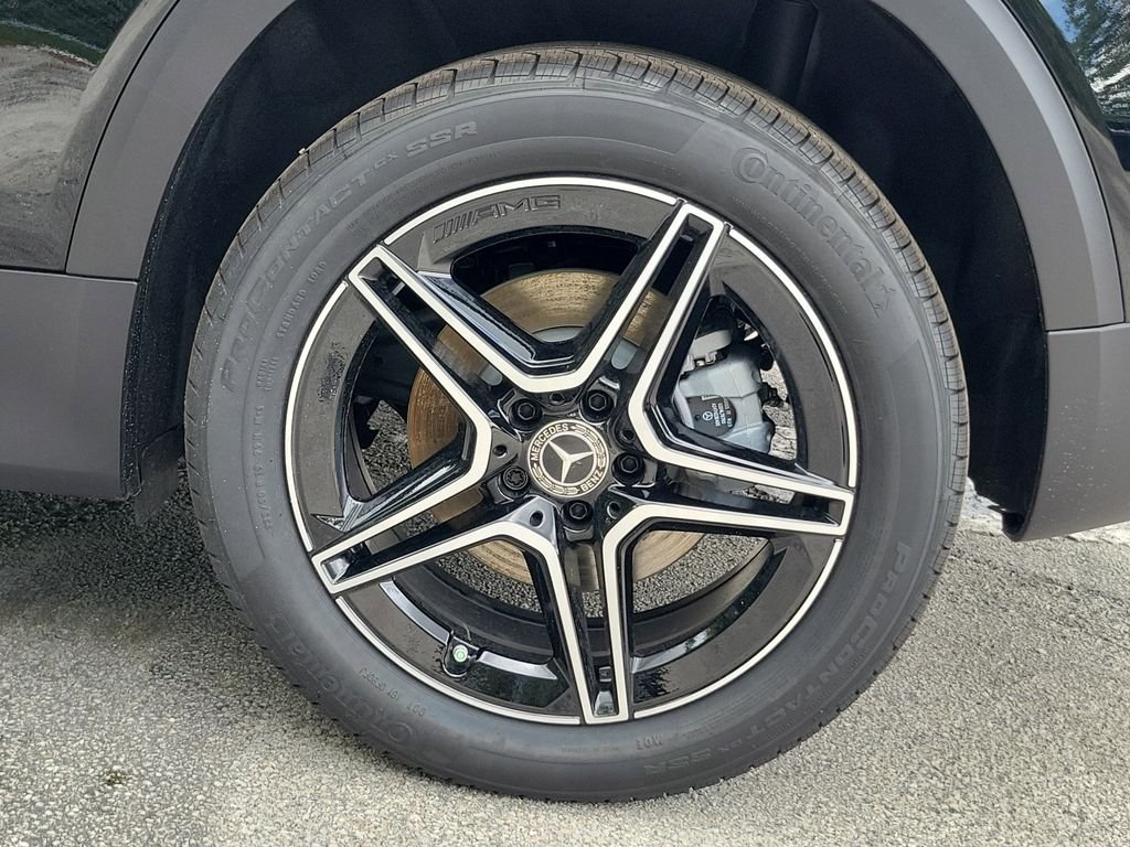 New 2026 Night Black Mercedes-Benz GLB 250 image 9