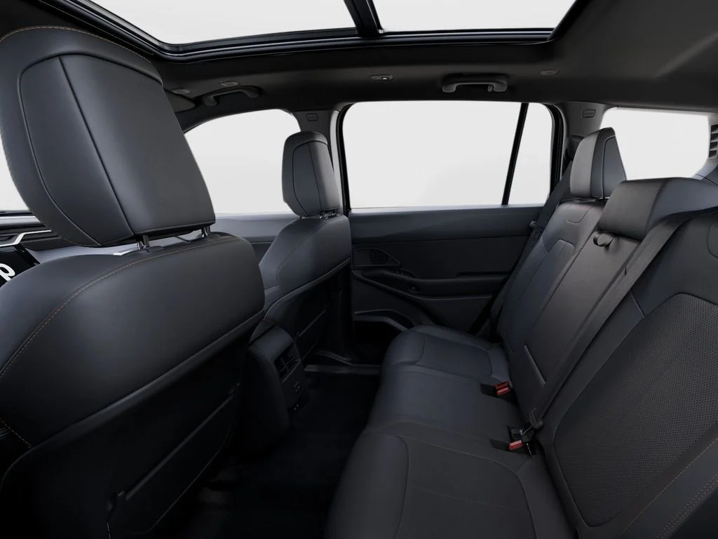 New 2026 Diamond Black Crystal Pearl-Coat Exterior Paint Jeep Limited image 25