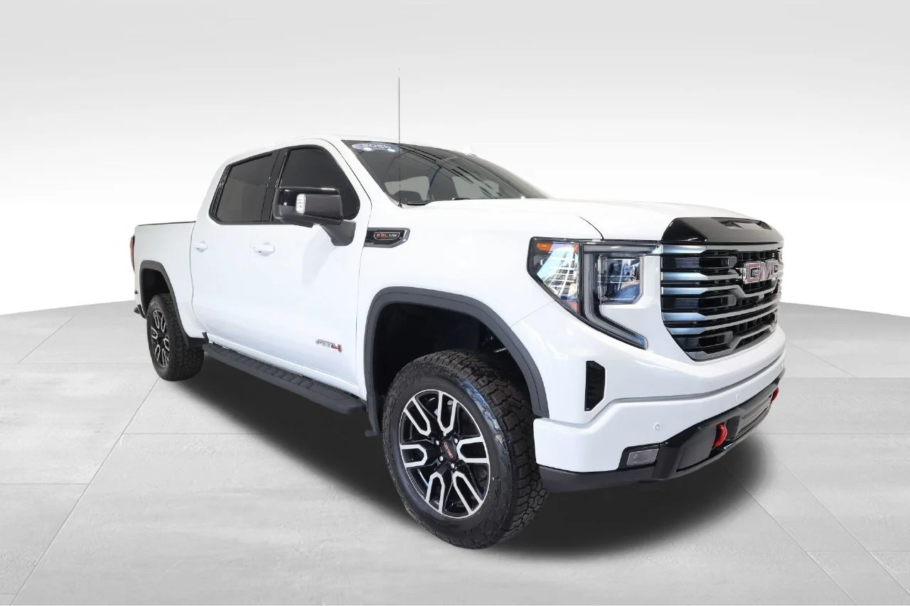 Certified Used 2025 Summit White GMC AT4 image 6