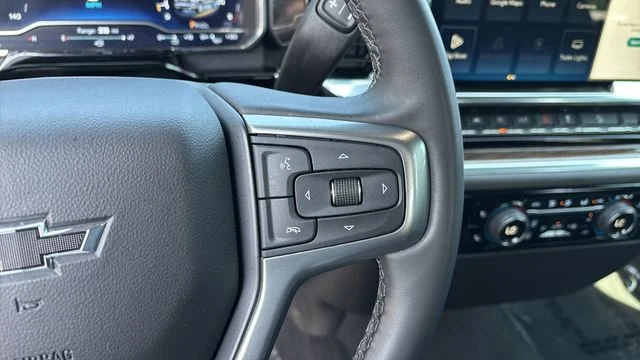 Used 2025 Black Chevrolet RST image 23