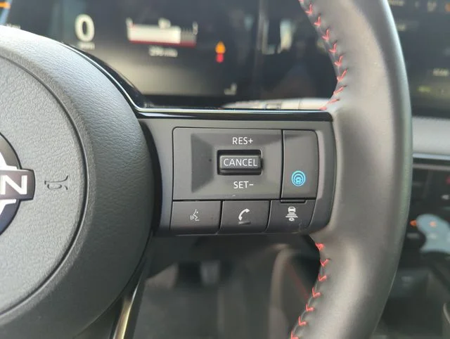 Used 2025 Black Nissan SR image 41