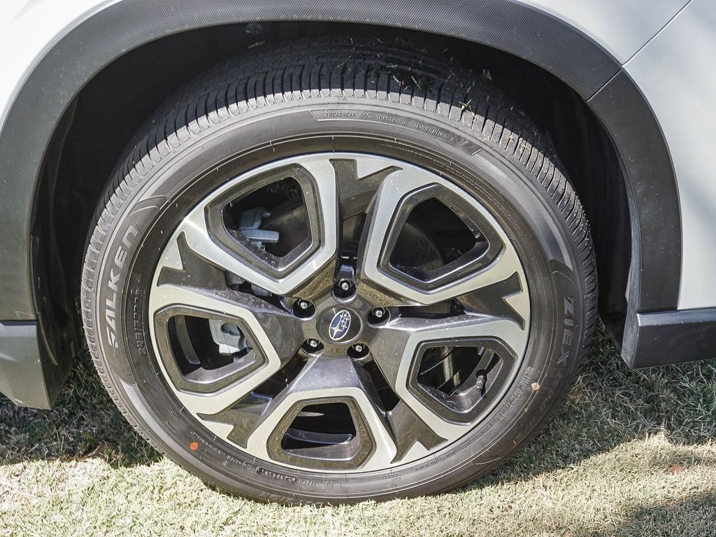 Used 2023 White Subaru Limited image 9