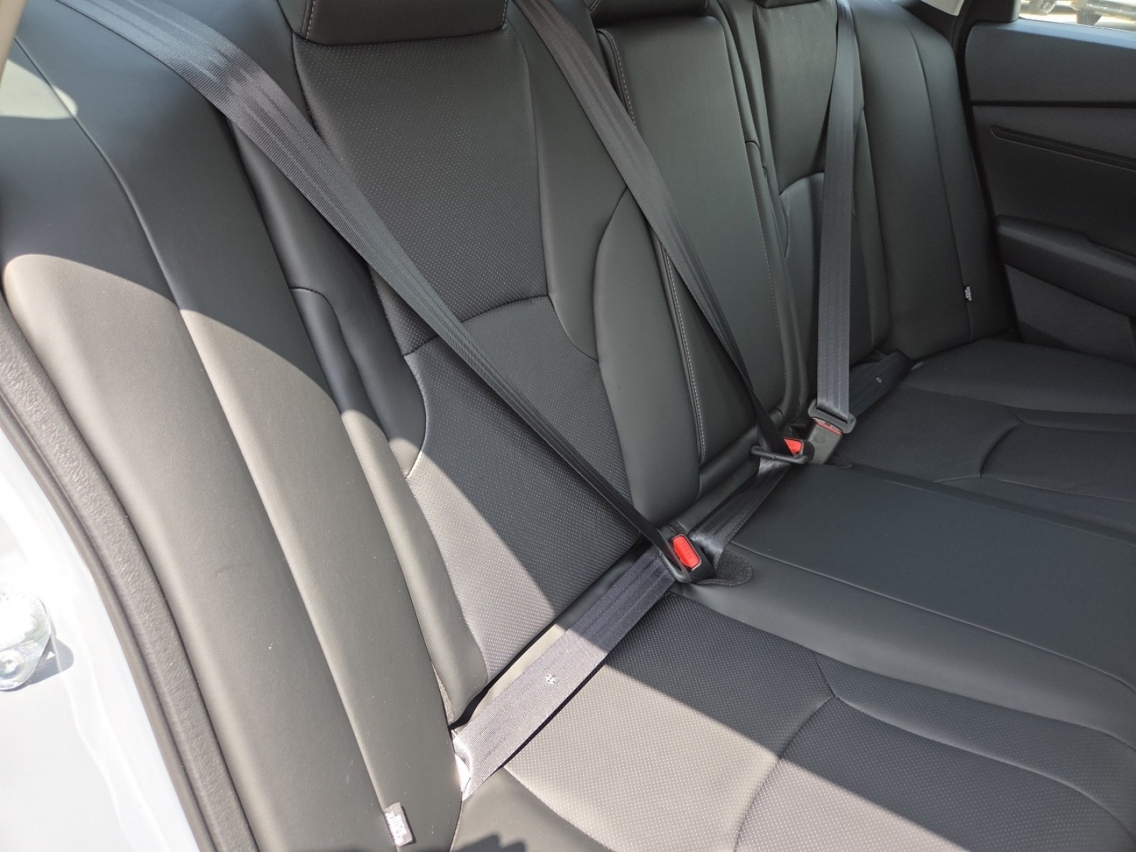New 2026 Urban Gray Pearl Honda EX-L image 25