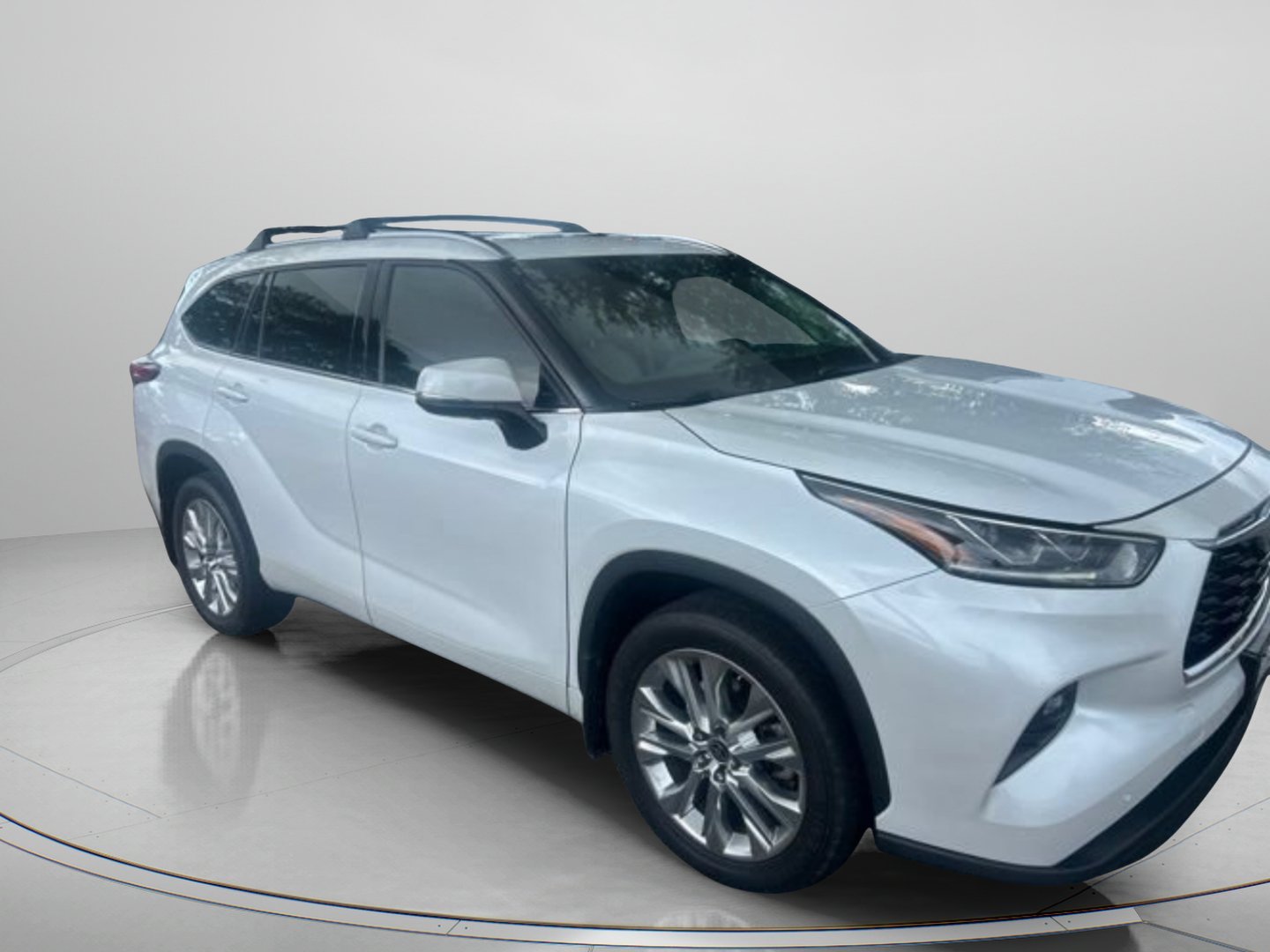 Used 2023 Pearl Toyota Limited image 1