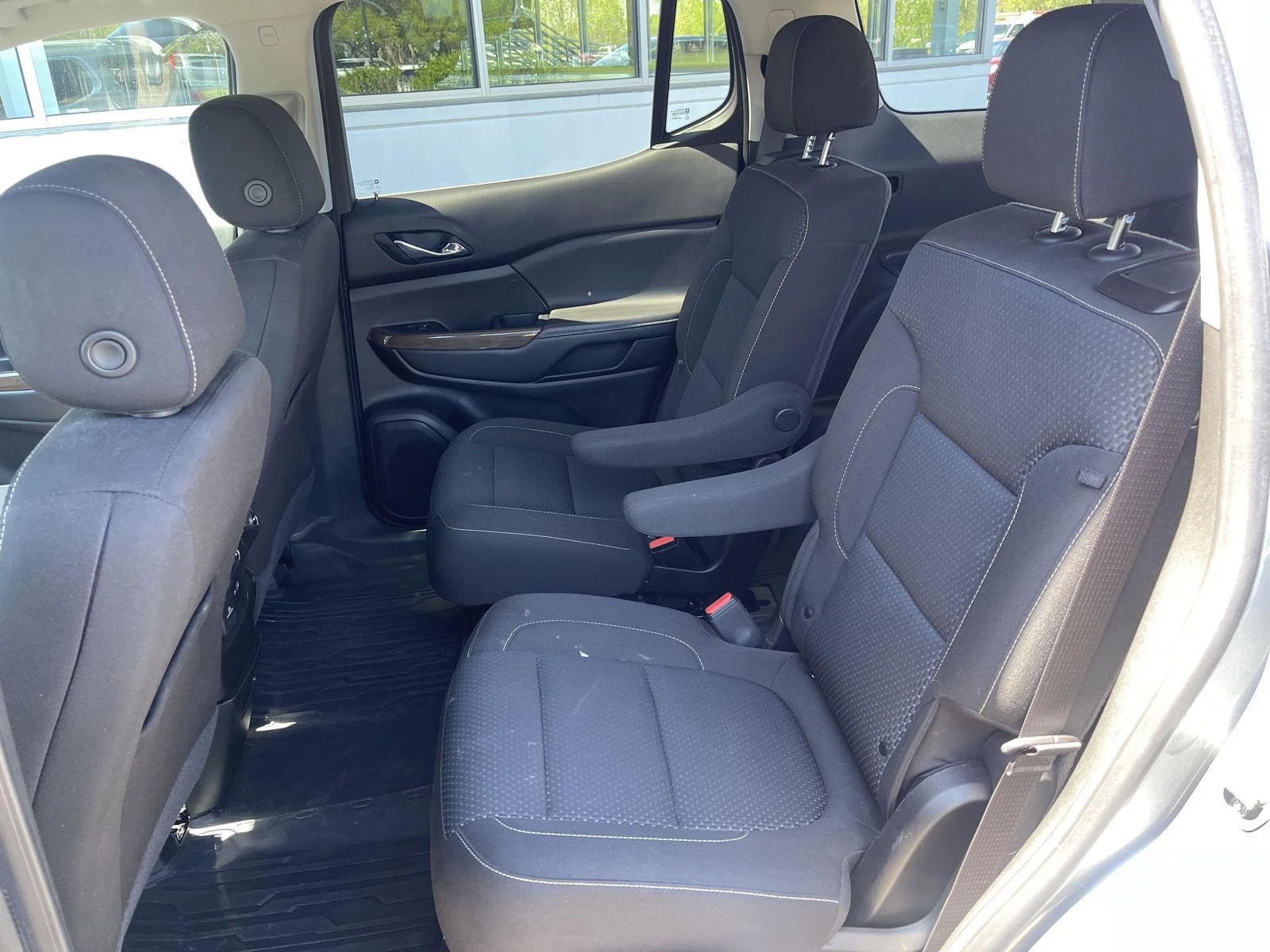 Used 2023 Sterling Metallic GMC SLE image 35
