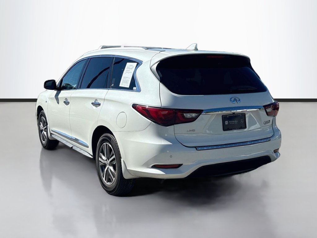 Used 2019 Majestic INFINITI LUXE image 6