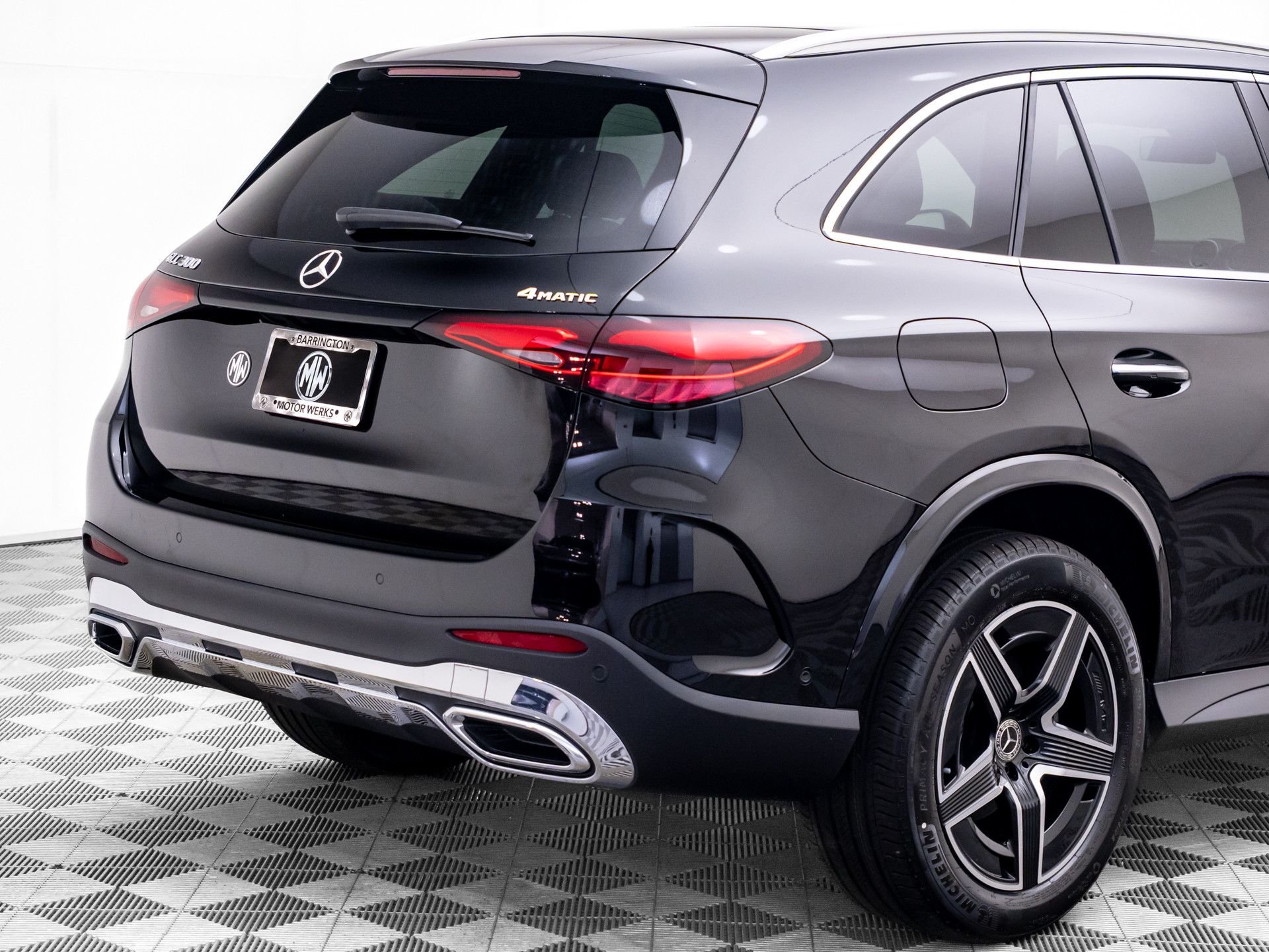 New 2026 Black Mercedes-Benz GLC 300 image 34