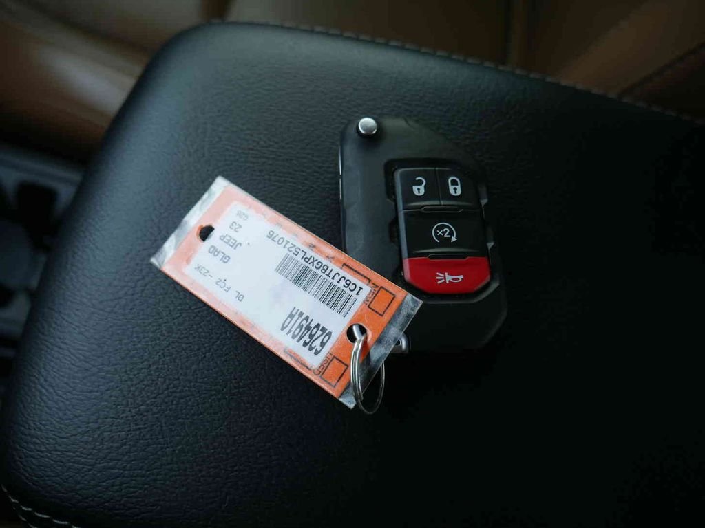 Certified Used 2023 Black Jeep Rubicon image 34