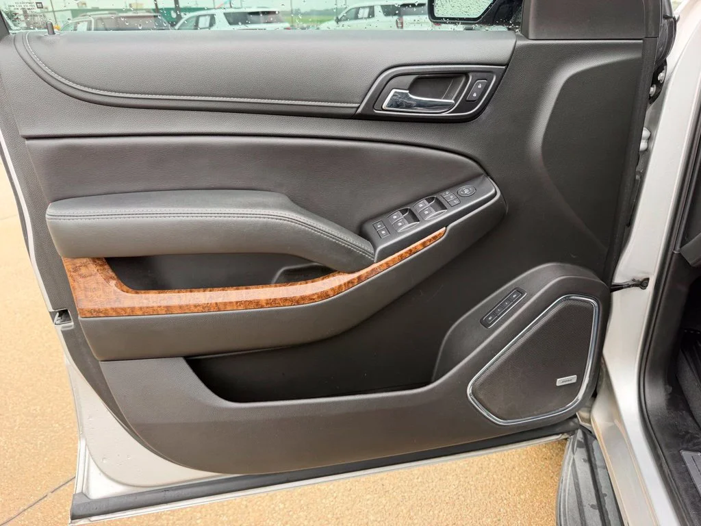 Used 2019 Silver Chevrolet Premier image 9
