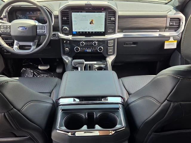 New 2026 Oxford White Ford Lariat image 15