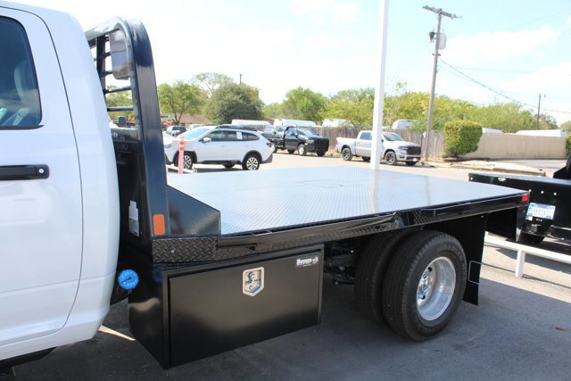 New 2025 Bright White Clearcoat RAM Tradesman image 2