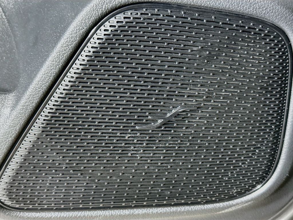 New 2026 Mountain Grey Metallic Mercedes-Benz GLB 250 image 17