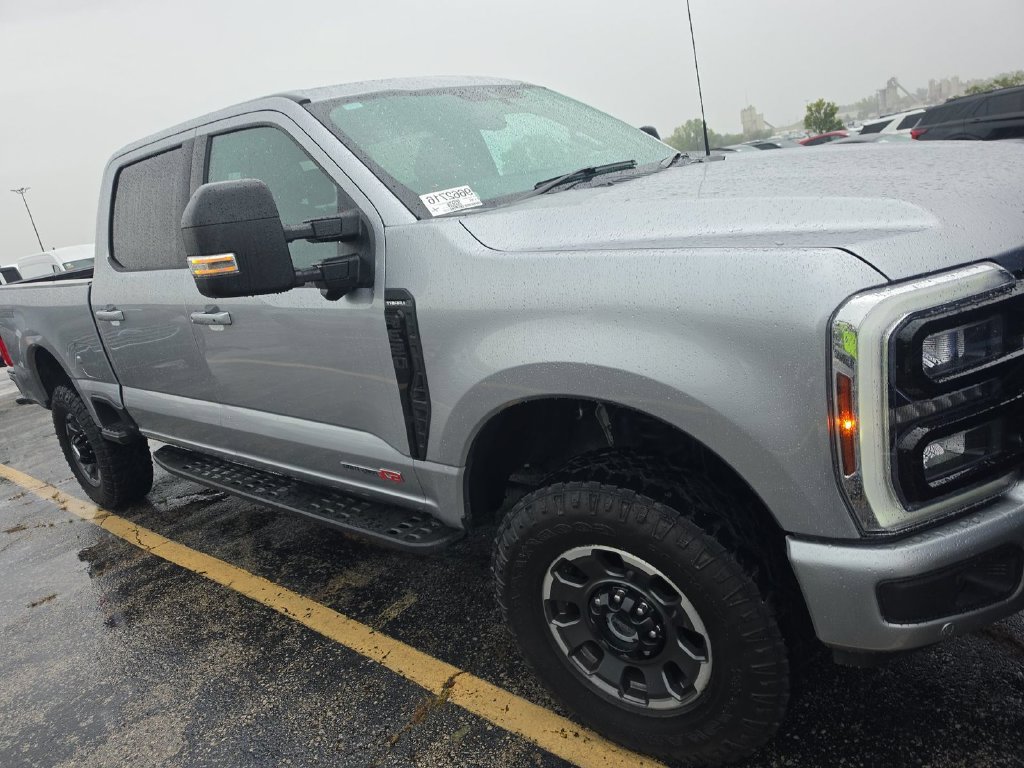 Used 2024 Silver Ford Lariat image 1
