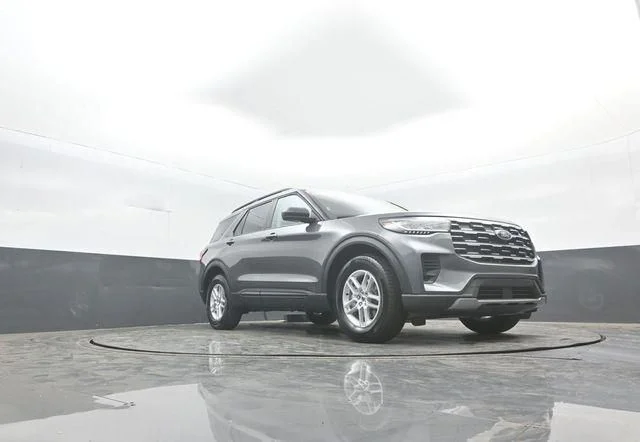 New 2026 Carbonized Gray Metallic Ford Active image 28