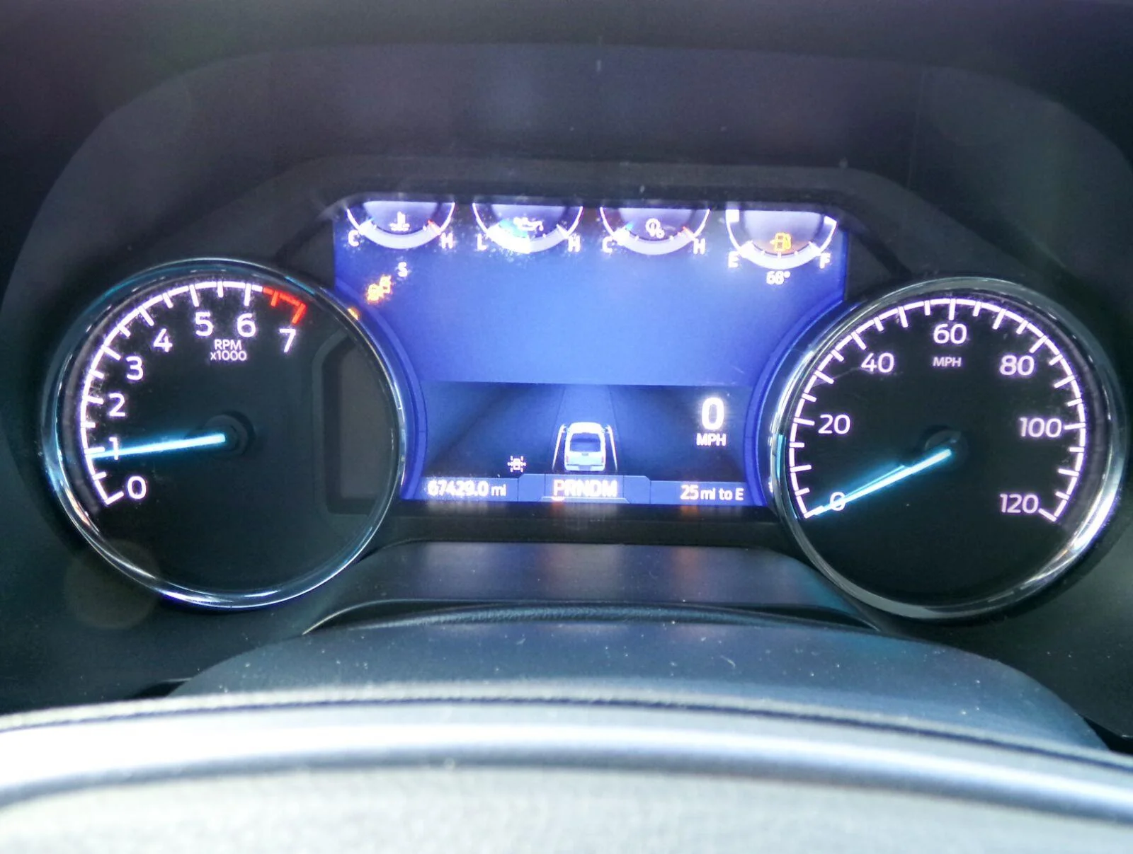 Used 2023 Avalanche Gray Ford XLT image 7