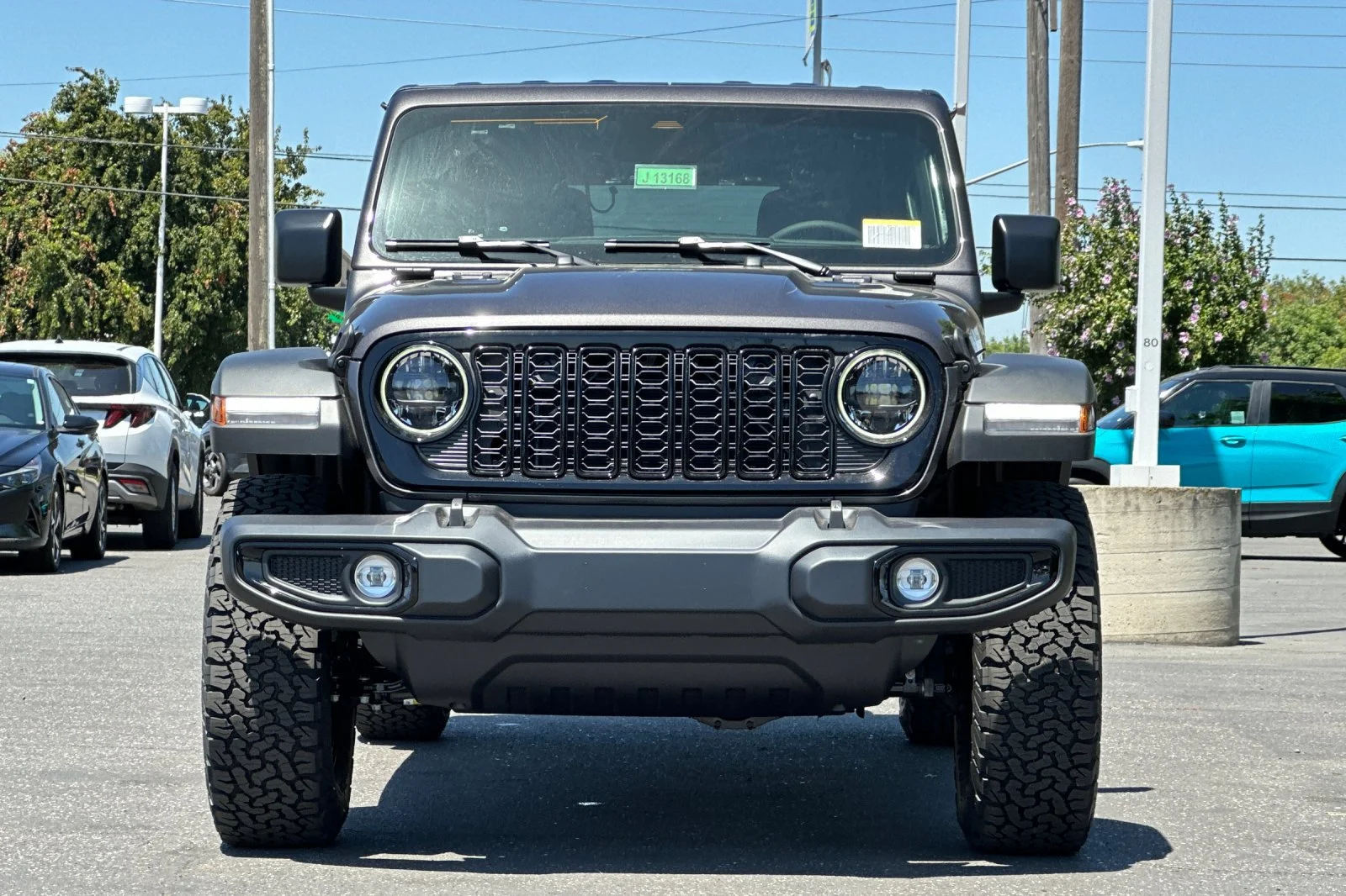 New 2026 Granite Crystal Metallic Clear-Coat Exterior Paint Jeep Willys image 9