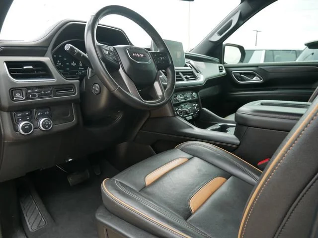 2022 GMC Yukon AT4 - Photo 11