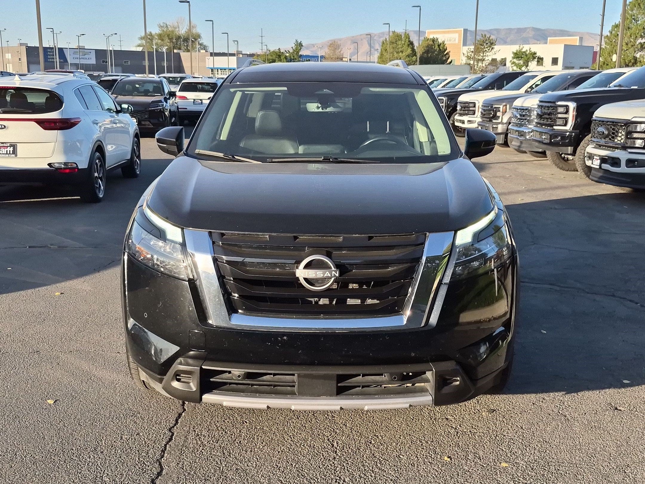 Used 2025 Black Nissan SL image 9