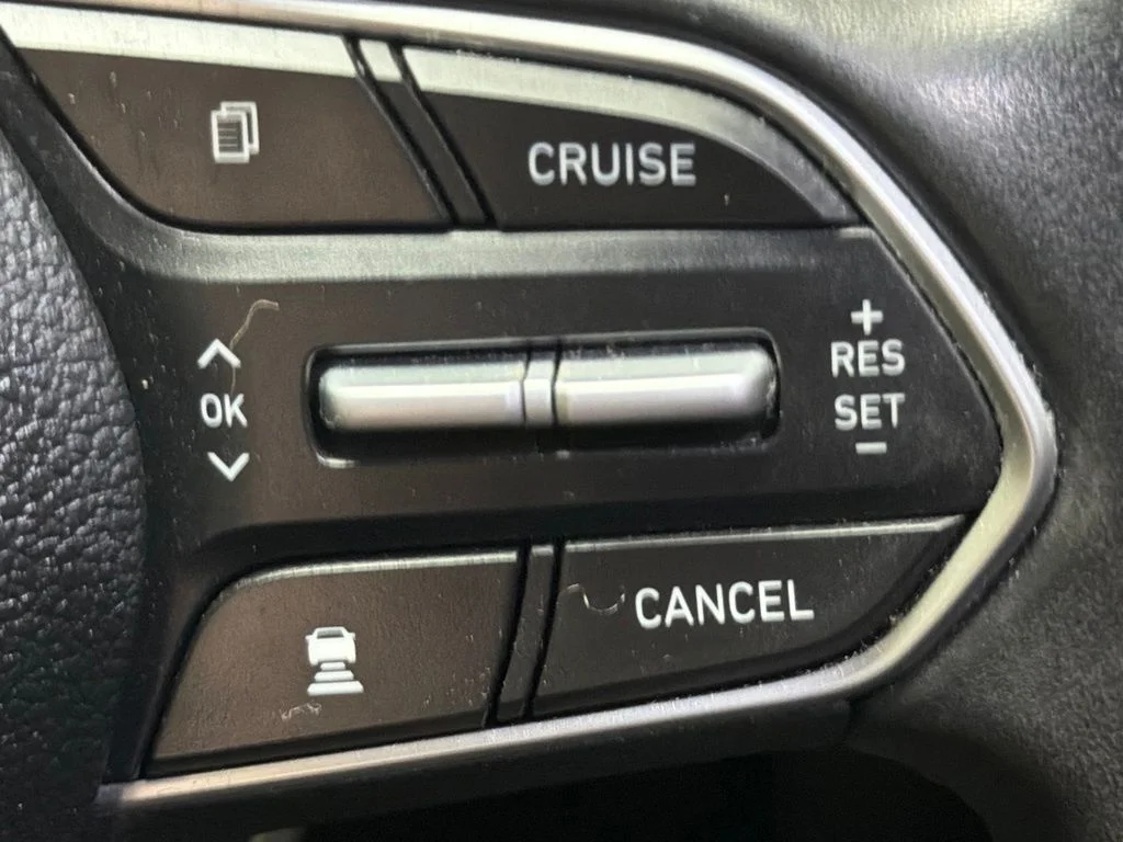 Used 2020 Quartz White Hyundai Limited image 20