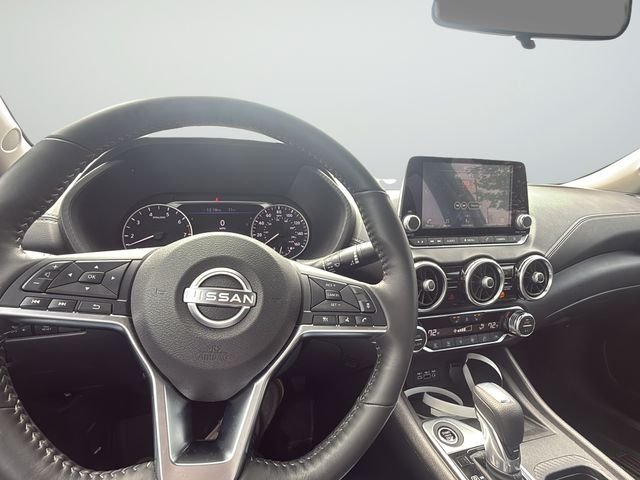 Used 2025 Gray Nissan SV image 9