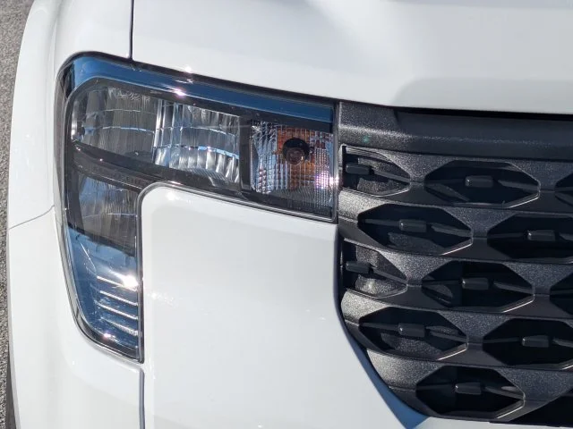 New 2026 Oxford White Ford XLT image 10
