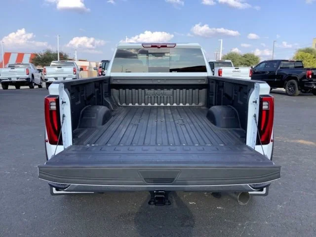 2026 GMC Sierra 3500HD SLT - Photo 9