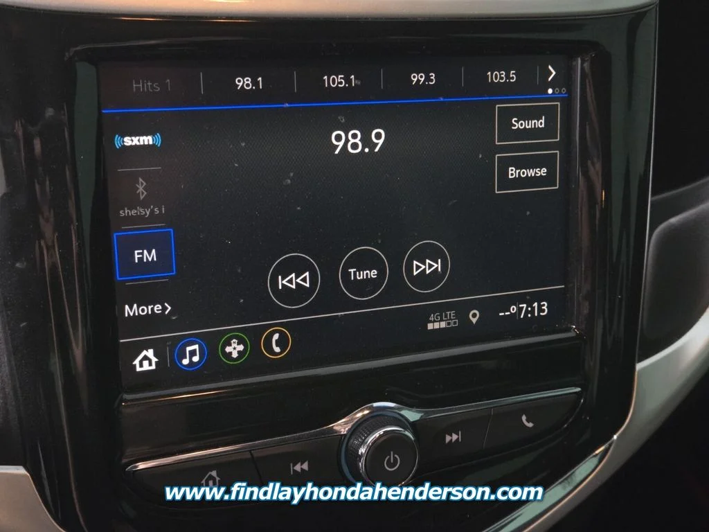 Used 2020 Blue Metallic Chevrolet LT image 27